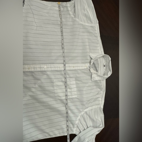 Uniqlo White Striped Women's Button Down Shirt - Picture 6 of 8